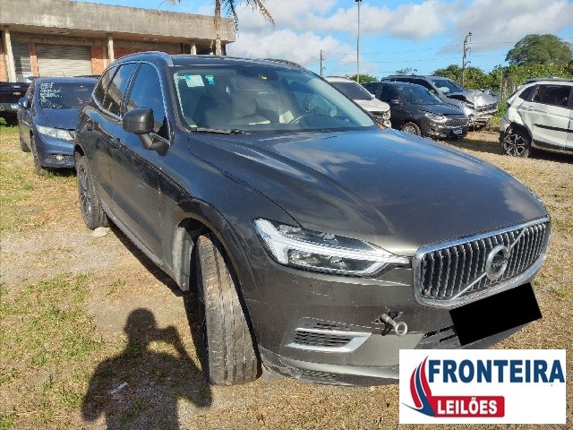 VOLVO XC60 T8 MOMENTUM 2021