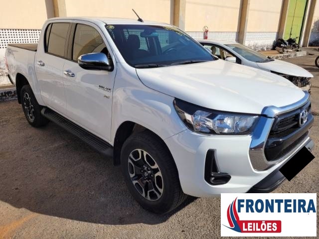 TOYOTA HILUX CD 2021 