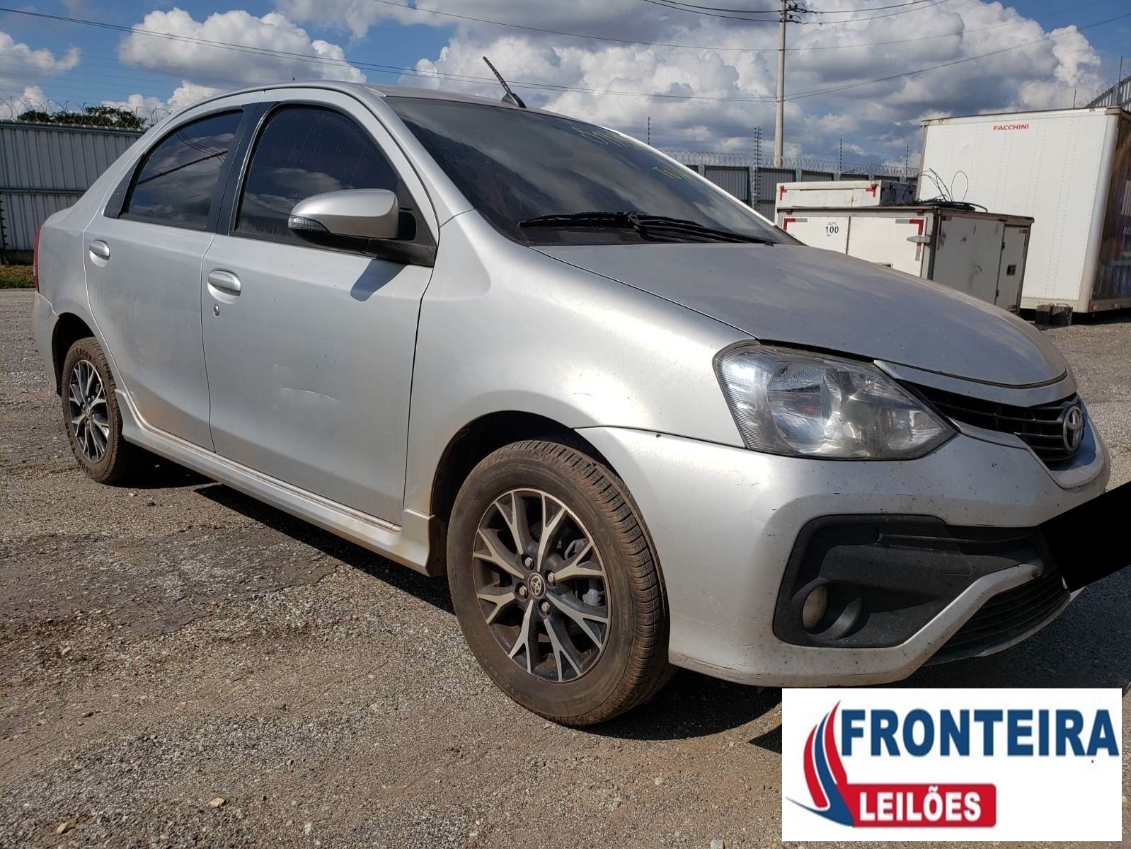TOYOTA ETIOS SEDA PLATINUM AT 1.5 2017