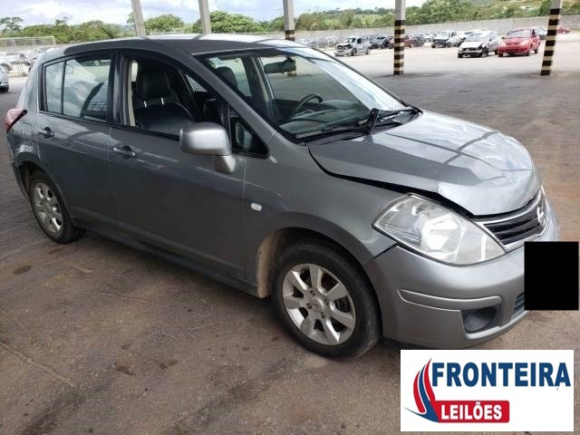 NISSAN TIIDA S 1.8 16V 2011