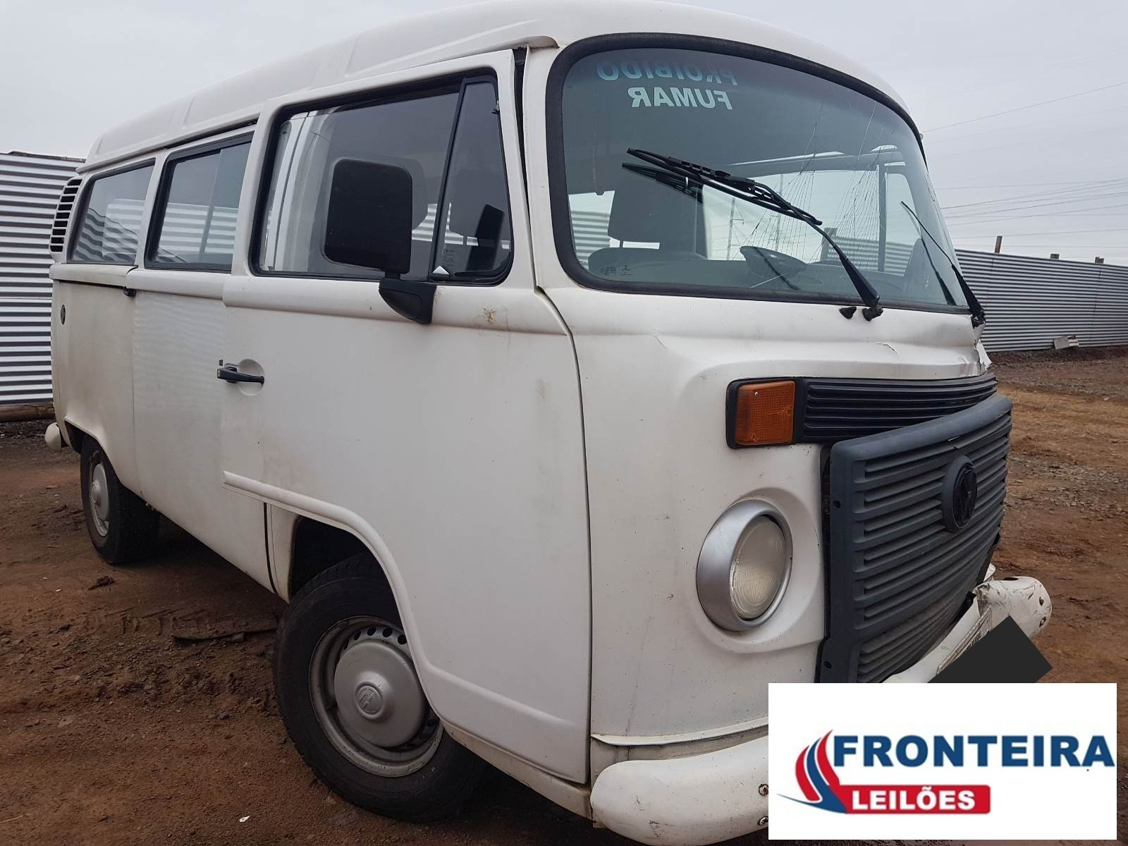 VOLKSWAGEN KOMBI ESCOLAR 2011